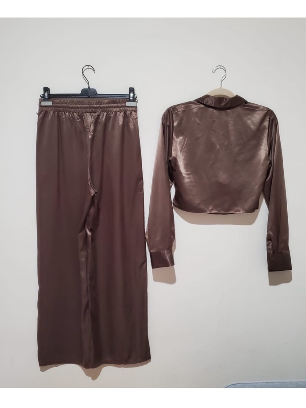 Rachel Zoe Women's Satin Two-Piece Set - Chocolate Brown Pants & Crop Shirt